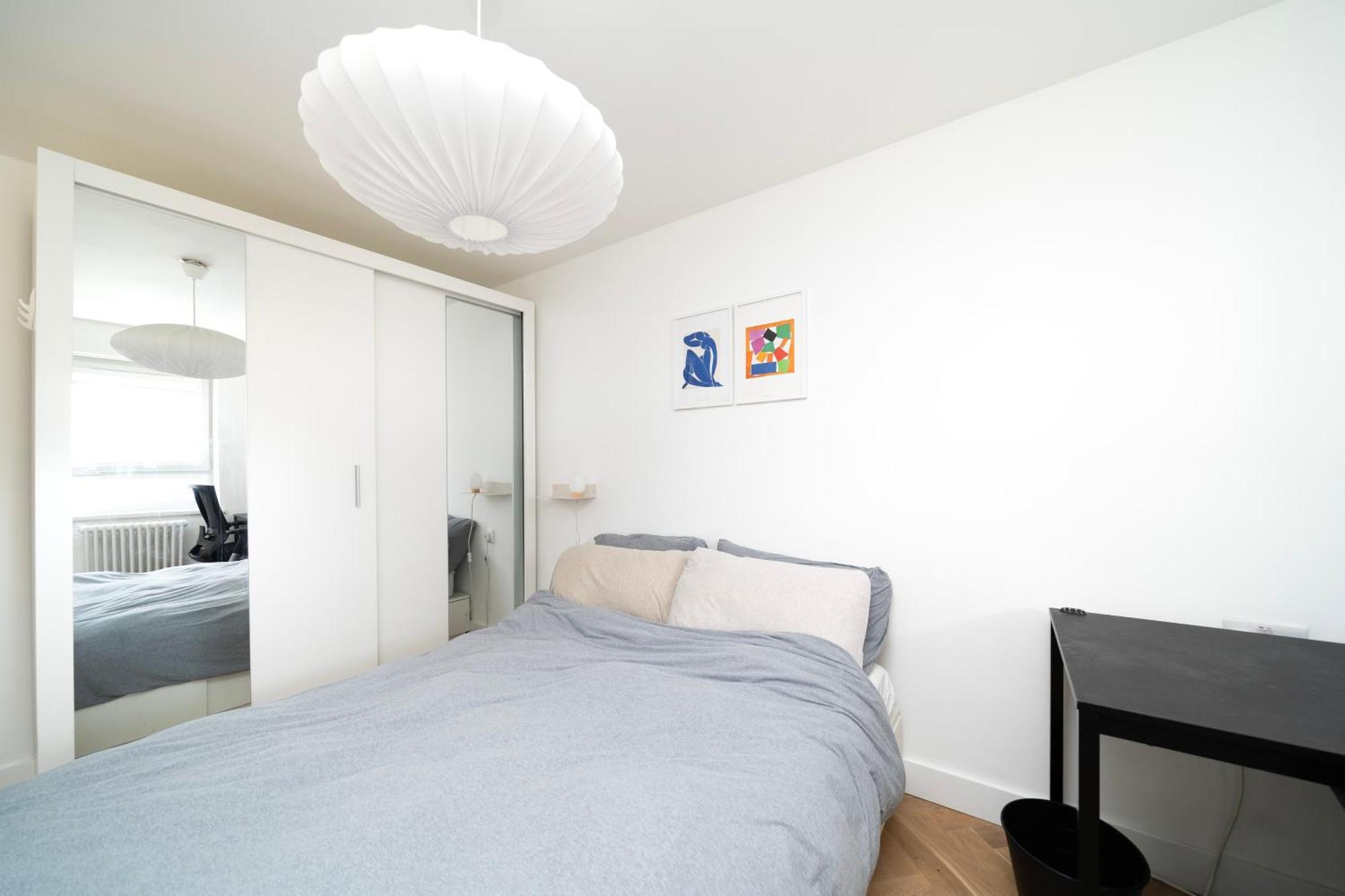 Cozy Double Bedroom At Earlsferry Way Shared Flat Privatunterkunft London